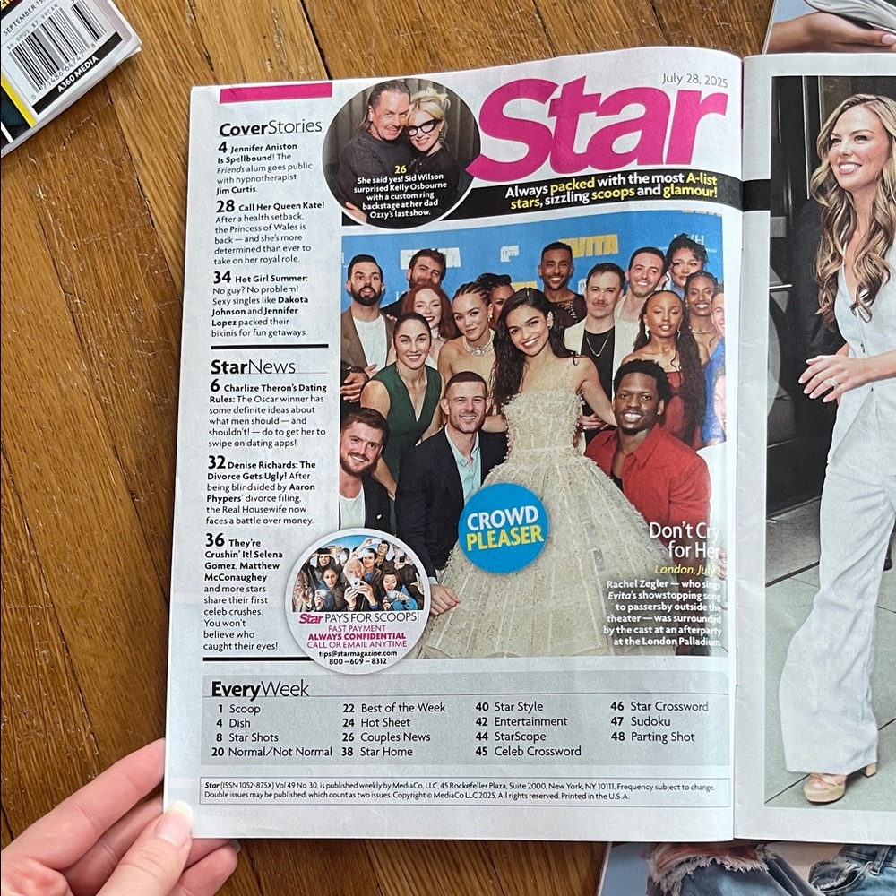 Star Magazine Collection - Picture 12 of 14